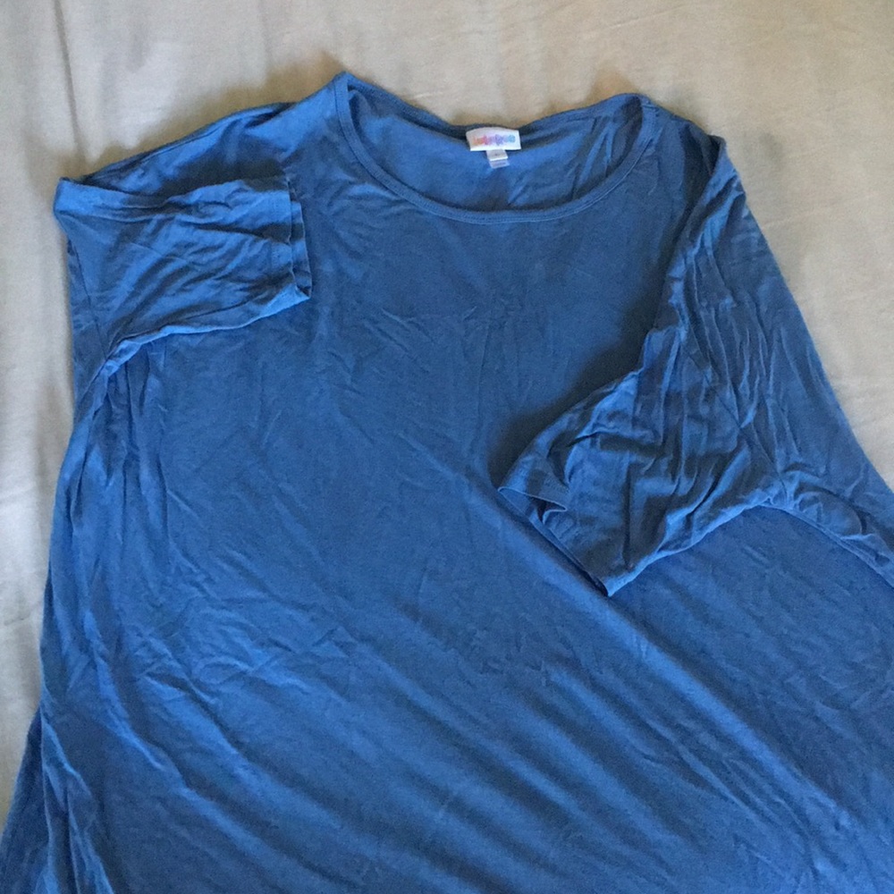BNWT Lularoe Blue Irma Size Large Comfy
